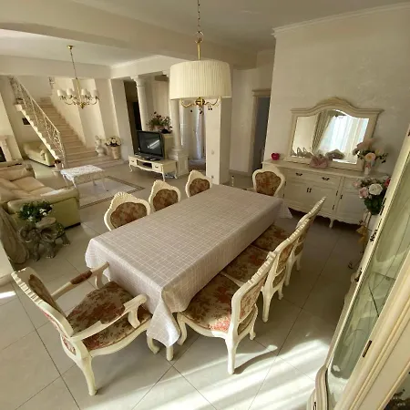 дом на берегу моря Country house